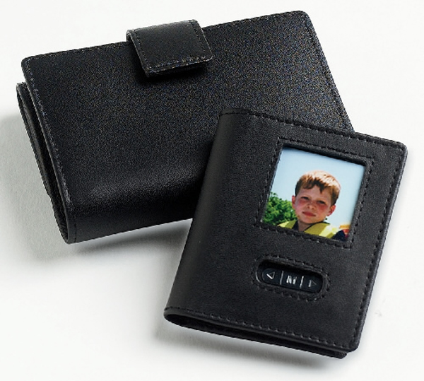 Leather-Wallet-With-Digital-Photo-Viewer2