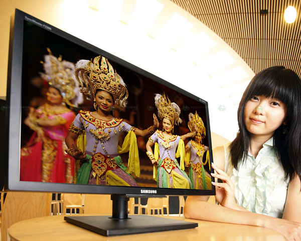 Samsung Syncmaster serie 80, monitores delgadí­simos y brillantes