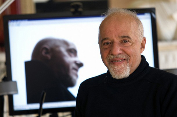 Paulo Coelho publica gratis tres libros en Internet