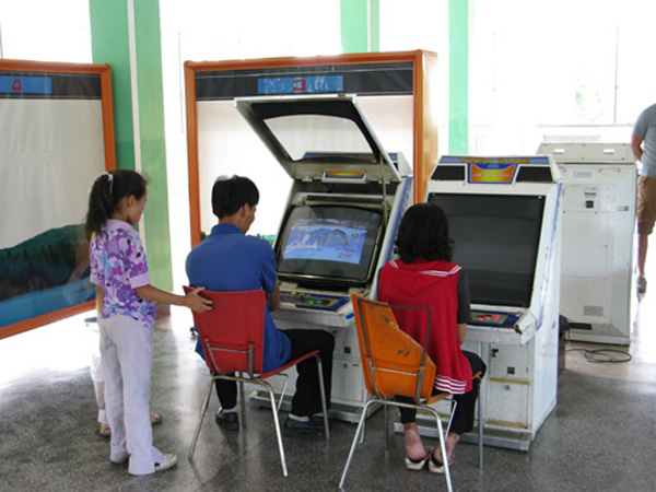 north-korean-arcade-photos-