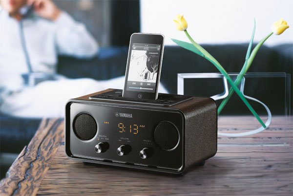 Yamaha TSX-70, base retro para iPod e iPhone con buena calidad de audio