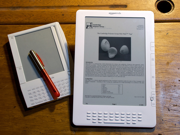 Consiguen romper la seguridad del Kindle, el lector de libros electrónicos de Amazon