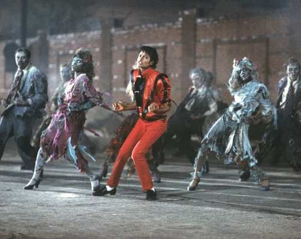 ET-Thriller12