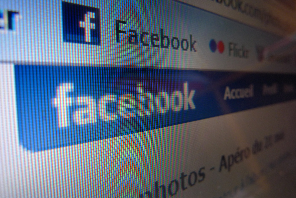 Facebook, un pirata vende un millón y medio de cuentas de Facebook