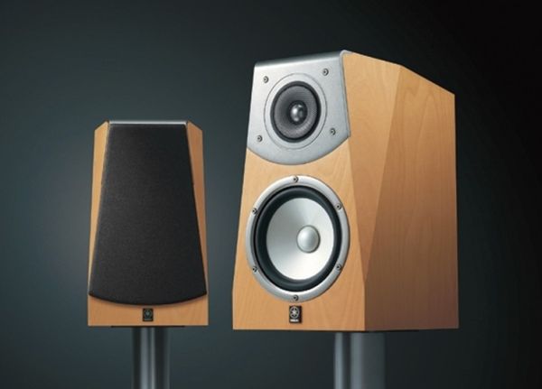 Yamaha Soavo 900 M, altavoces de efectos con muchas más utilidades