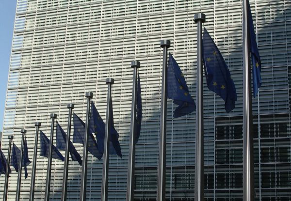 Google, Microsoft y Yahoo incumplen las leyes europeas de protección de datos según la UE