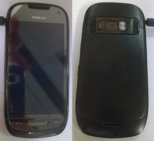 Nokia C7, primeras fotos del teléfono con cámara de ocho megapí­xeles