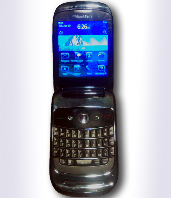 BlackBerry Oxford 9670, un gama media que viene con el sistema operativo BlackBerry OS 6.0