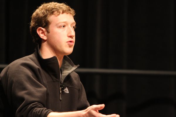 Facebook, un tribunal congela todas las cuentas de la empresa