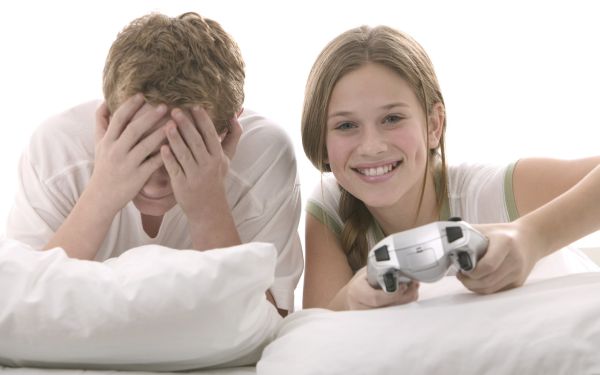 Un 9 por ciento de los niños y adolescentes españoles juega con videojuegos a diario