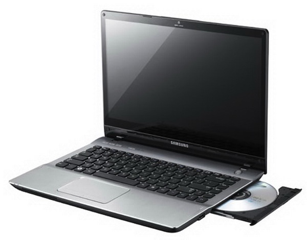 Samsung QX412, un portátil con una pantalla de 14 pulgadas preparado para los videojuegos