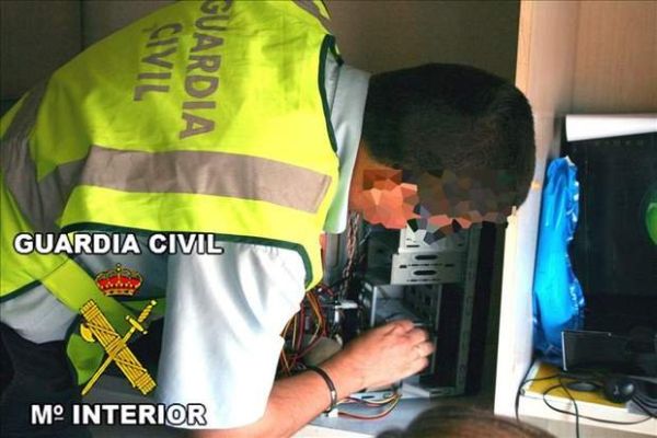 La Guardia Civil inicia la campaña “Vigilantes de la red” 4