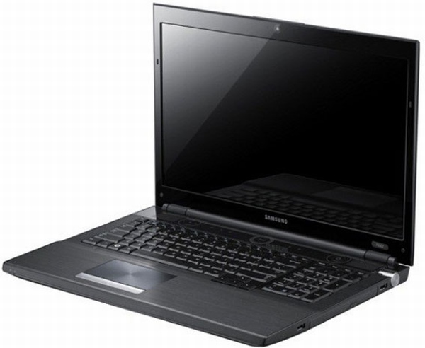 Samsung 700G7A portátil con pantalla de 17 pulgadas para jugar 2