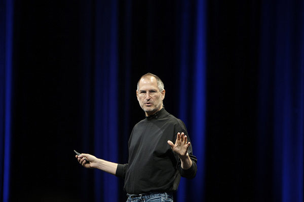 Steve Jobs abandona la dirección de Apple