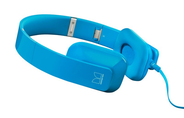 Nokia Lumia 800 y Nokia Lumia 710, accesorios oficiales 4