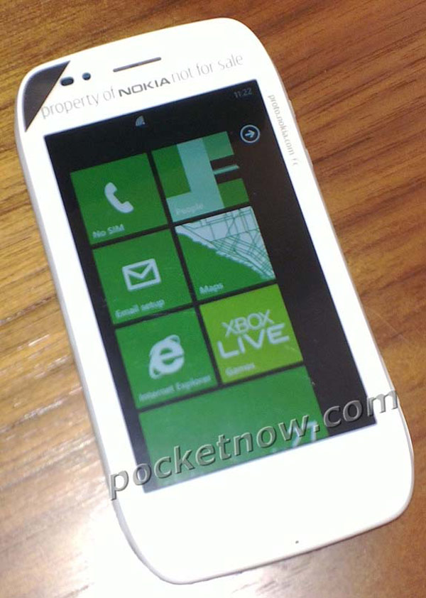 Nokia Sabre, nuevas fotos de otro teléfono con Windows Phone 2