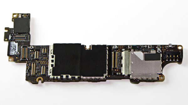 El iPhone 4S visto por partes y al detalle 5