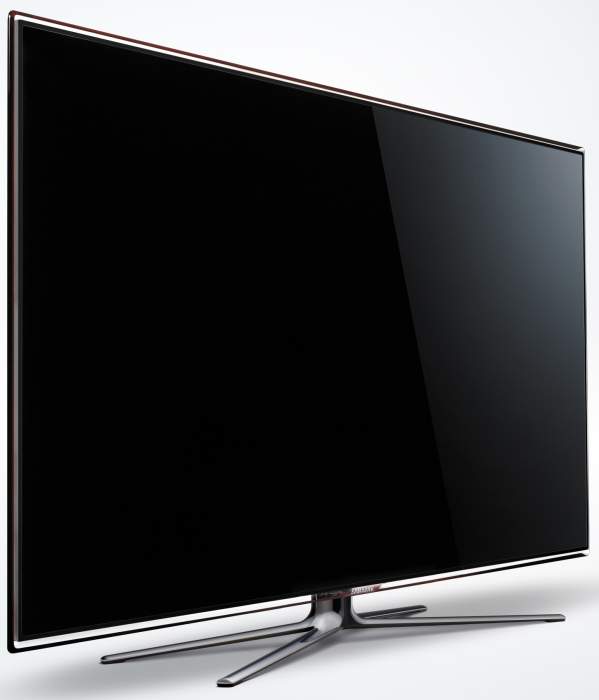 Samsung UE46D7000, televisor LED 3D con Smart Hub y WiFi 3 Samsung UE46D7000