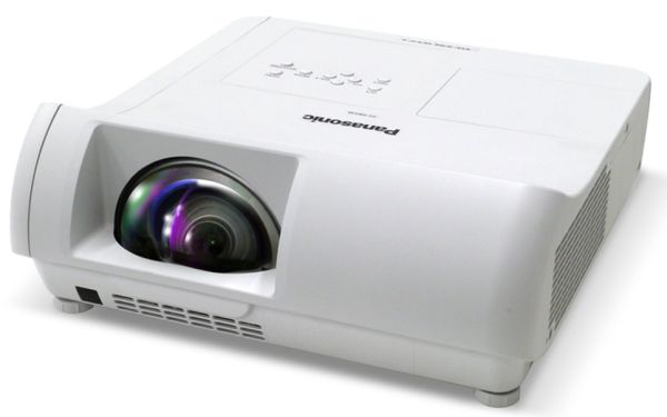 Panasonic PT-TW231R, proyector con funciones interactivas