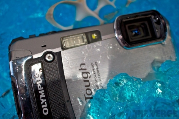 Olympus TG-820 iHS, una compacta casi indestructible