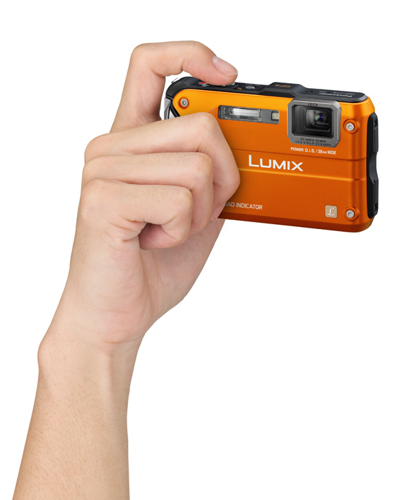 Panasonic Lumix DMC-FT4 y DMC-FT20, cámaras para aventureros
