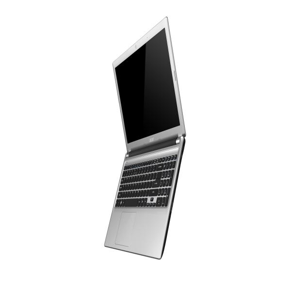 Acer Aspire V5, portátil muy delgado y con buen diseño 2