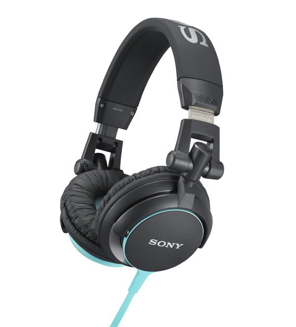 Sony MDR-V55 y MDR-ZX600, auriculares plegables de diseño.