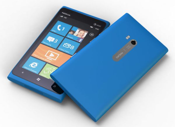 Nokia lanza el parche para arreglar el Lumia 900 y pide disculpas