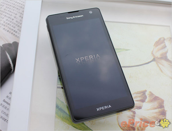 Sony Xperia GX LT29i, fotos y caracterí­sticas técnicas