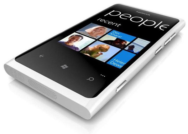 nokia lumia 800 07