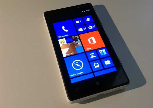 Cómo alargar al máximo la baterí­a en el Nokia Lumia 820