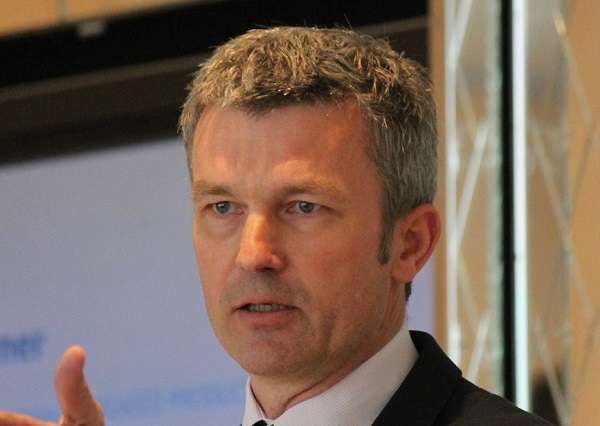 Johannes Kunz, Vicepresidente de Hitachi