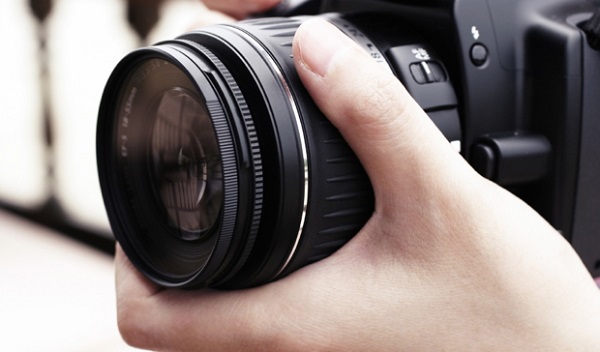 Cada minuto se sacan 4.000 fotografí­as en España