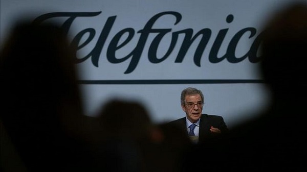Telefónica compra el tercer operador alemán de telefoní­a móvil por 8.100 millones