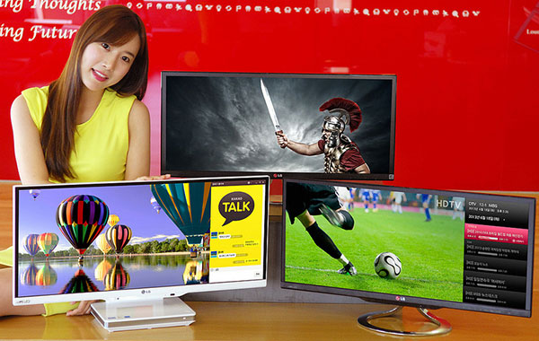 PC All-In-One LG 960V con pantalla de cine 21:9 6 LG All-In-One 960V y monitores