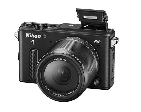 Nikon AW1, una cámara sin espejo sumergible 15 metros