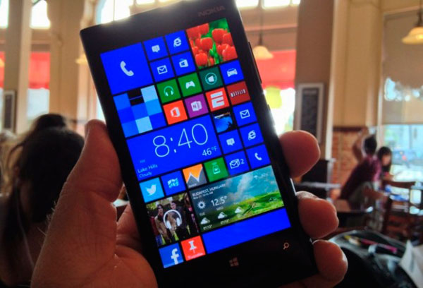 Nokia pospone la presentación del Lumia 1520 para octubre