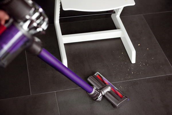 12-Dyson-DC62-Animal-Pro Dyson DC62 AnimalPro