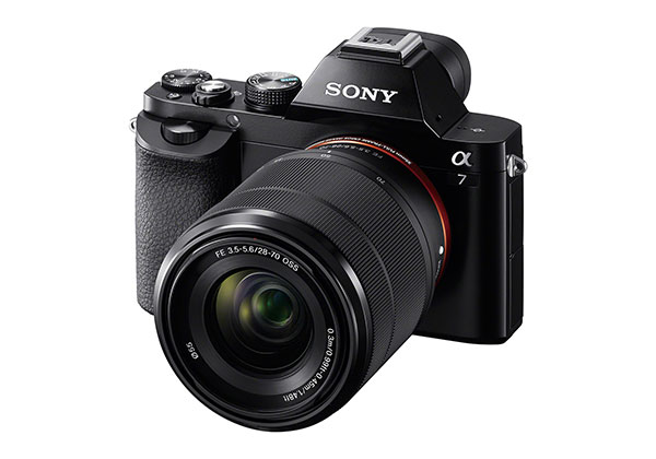 Sony anuncia Alpha A7, cámara full frame sin espejo