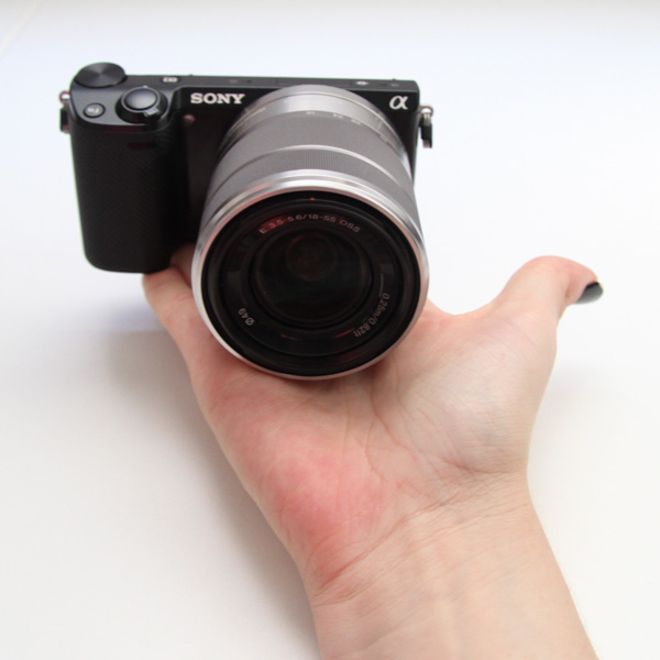Sony recorta un 40% su previsión de beneficios 1 Sony-NEX-5R