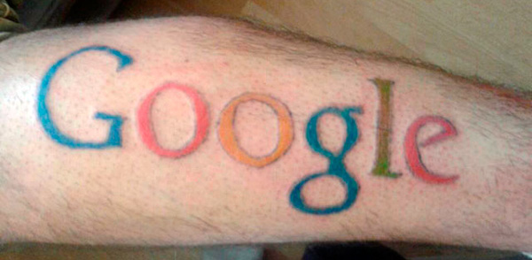 Google patenta un tatuaje con detector de mentiras y un micrófono