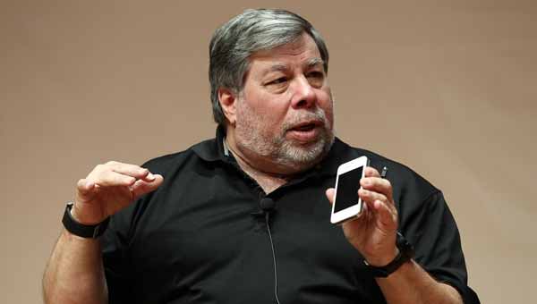 Wozniak: Apple deberí­a trabajar con Google y Samsung