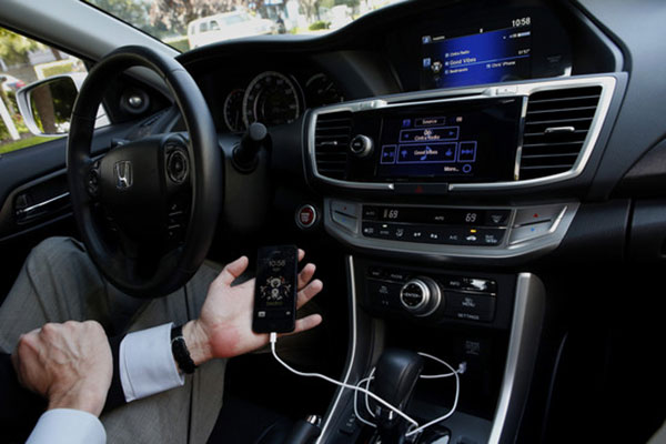 Google y Audi preparan un coche con Android 2 Honda con iOS