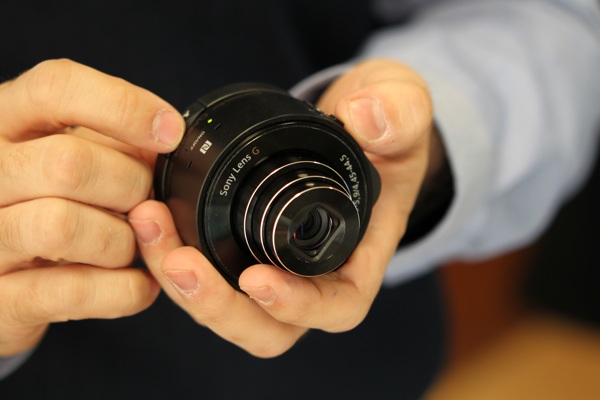 Sony QX10