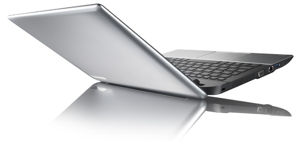 Toshiba Satellite NB10, portátil de 11 pulgadas asequible con Windows 8