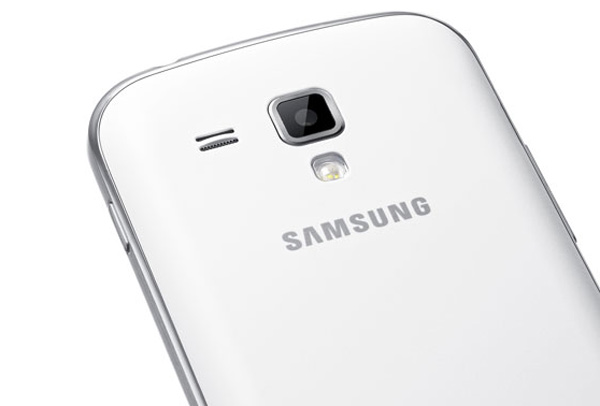 Samsung Galaxy Trend 01