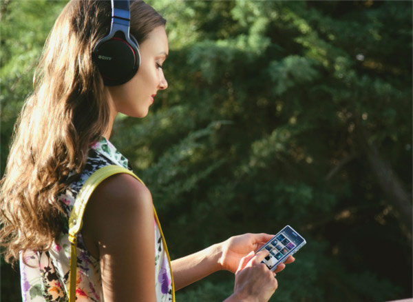 Sony Walkman NWZ ZX1 02
