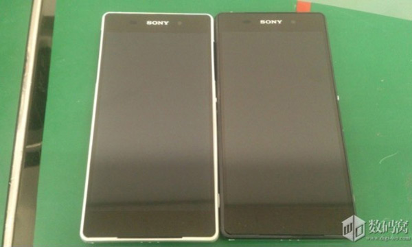 El Sony Xperia Z2 ‘Sirius’ posa junto al Sony Xperia Z1