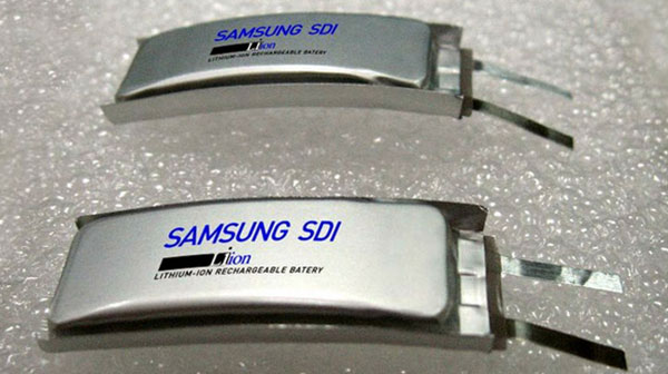 Samsung muestra una baterí­a curva para relojes y pulseras Gear