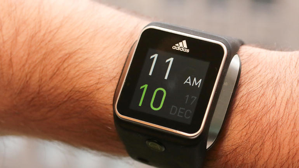 Exitoso Restringir Suelto La pulsera inteligente de Adidas, Adidas miCoach Smart Run, tendrá  sincronización con Spotify